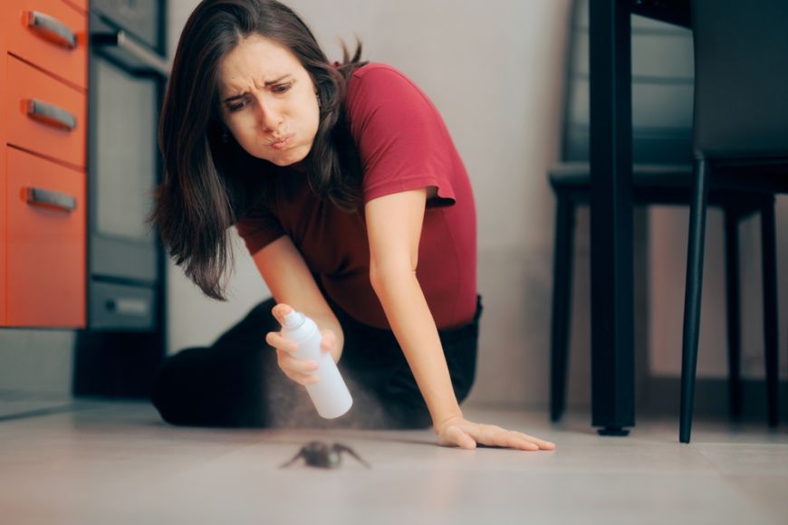 
	De ce nu trebuie să strivești niciodată un gândac în bucătărie. Gestul poate fi periculos 
