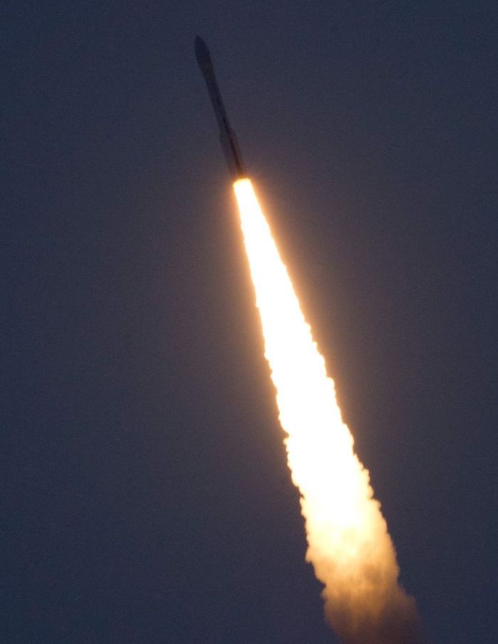racheta Vega - satelitul Goliat