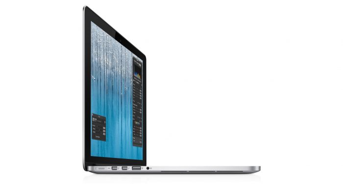 MacBook Pro cu display Retina