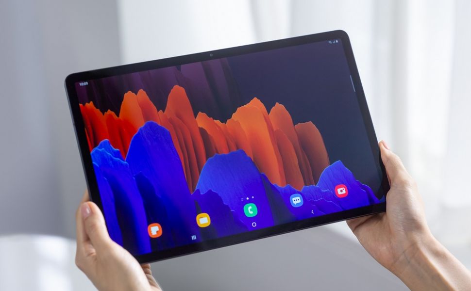 Galaxy Tab S7 și S7+, însoțitorul perfect pentru muncă, joacă și multe alte activități