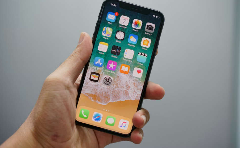 iPhone 16 Pro Max va veni cu un upgrade spectaculos pentru camera foto