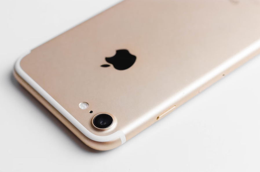Se schimbă camera telefoto de pe iPhone. Ce pregătește Apple