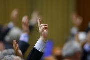 Avem buget. Parlamentul a adoptat aseara legea bugetului pe 2010
