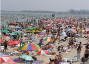 Criza tuturor posibilitatilor: Casa de vacanta la mare cu 6.000 de euro!