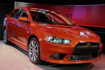 Test Drive Mitsubishi Lancer Ralliart in Poiana Brasov. Vezi Aici!