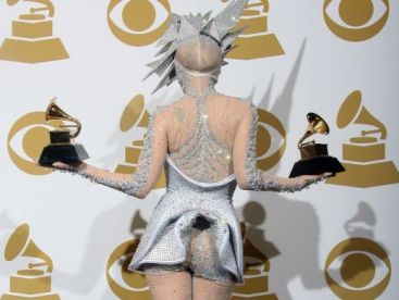 Lady Gaga face, in sfarsit, bani din muzica!
