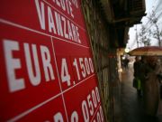 2 februarie: Euro ramane sub pragul de 4,1 lei, desi a urcat usor!