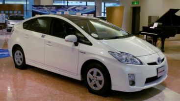 Calvarul Toyota continua. Probleme cu frana la Prius