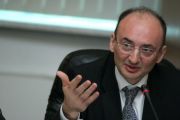Pogonaru despre banci: Cand au profit e numai al lor, dar pierderile le impart si cu clientii!
