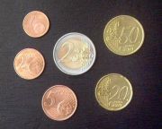 Francezii plang dupa franc. Circa 70% dintre ei regreta trecerea la euro