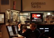 Sapte bancheri au fost furati de Credit Suisse pentru zeci de milioane de dolari . Goldman Sachs s-a suparat!