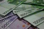 Euro atinge maximul zilei fata de dolar in urma stirii ca Germania ar putea prelua obligatiuni elene