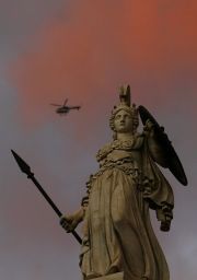 Grecia va anunta masuri suplimentare de reducere a deficitului bugetar cu inca 4,8 miliarde de euro