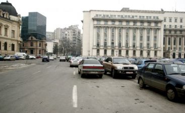 2.000 de lei, amenda pentru cei care cer bani pentru parcarile publice!