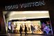 Atentie ce cumperi din hypermarket! Mii de posete Louis Vuitton false cumparate din centrele comerciale romanesti!