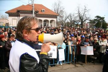 Profesorii nu cedeaza! Protestele iau amploare!