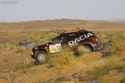 Dacia Duster castiga o cursa off-road