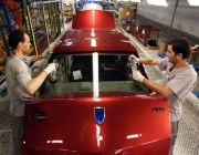 Vanzarile auto raman scazute. Au crescut, in schimb, productia si exporturile de masini