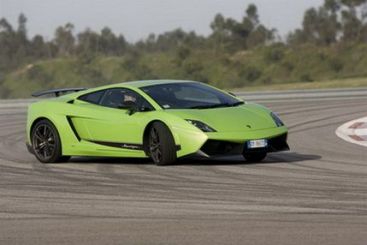 Lamborghini Gallardo LP 570-4 Superleggera. VIDEO!