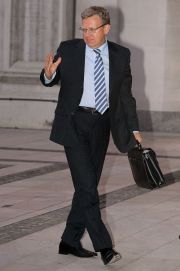 Rusii cred ca riscul unei NOI RECESIUNI ECONOMICE MONDIALE persista!