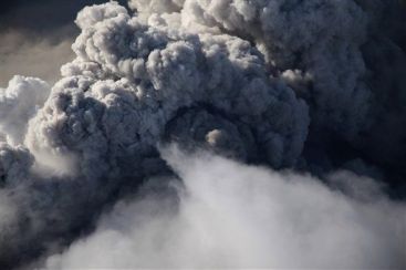 Vulcanul din Islanda a luat o pauza! Urmeaza eruptia celui de-al doilea? VIDEO!