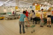 Taranii vor avea un loc special pentru etalarea produselor in supermarketuri