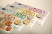 In lupta dintre dobanzile la depozite si cele la credite, bancile ies castigatoare