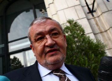 Vladescu: Toate pensiile si salariile bugetarilor vor fi taiate ! Nu e drept ca cei din privat sa plateasca huzurul de la stat