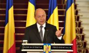 Basescu: Luam banii de la FMI, taiem salariile si tot mai imprumutam 5 miliarde de euro