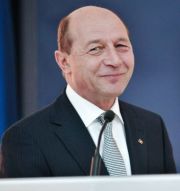 Basescu: Daca Strauss-Kahn are dubii, ii transmit documentul cu mandatul FMI la Bucuresti! Cum comentati?