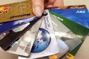 Bancile se intrec in promotii la cardurile de credit
