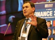 Roubini: Criza datoriilor din Europa este a doua faza a crizei financiare mondiale