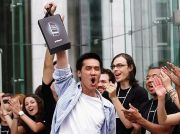 iPhone 4 bate recorduri inca din prima zi de vanzare