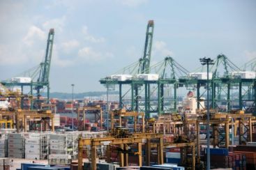 Firmele romanesti vand bine. In afara! VIDEO