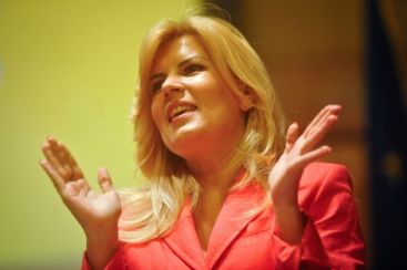 Elena Udrea: Daca se va pune problema cresterii taxelor, nu acest guvern o va face!