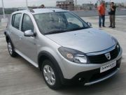 Sandero cu numarul 300.000 a iesit pe poarta fabricii Dacia