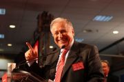 Iliescu, de la mingea de carpa la schi si patinaj! Vezi ce sporturi a facut fostul presedinte in tinerete!