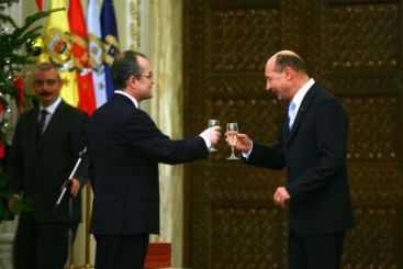 Presedintele Traian Basescu a participat la sedinta de Guvern - VIDEO!