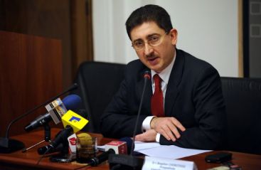 Cum poti scapa de un credit scump si sa obtii altul cu o dobanda mai mica? VIDEO