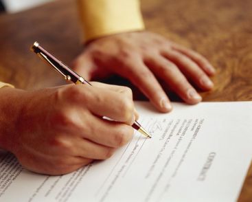 Un contract prea frumos ca sa fie adevarat ascunde adesea o inselatorie. VIDEO
