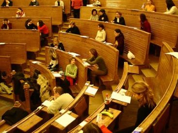 Facultatile romanesti au ajuns mai scumpe ca afara! Video!