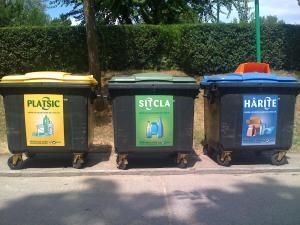 Din 6 august, in institutiile publice, gunoiul se strange pe categorii! VIDEO!