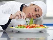 Unde gasesti omleta de 1.000 de dolari si pizza cu praf de aur