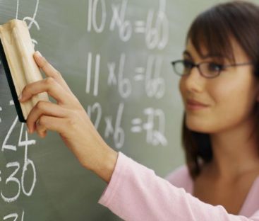 Profesorii nu se intorc la scoala! Sute sunt in cautarea unui nou job. VIDEO