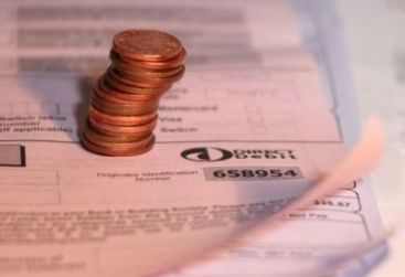 Guvernul a promis majorarea salariilor bugetarilor cu 13%. VIDEO