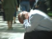 Ce-i ingrozeste pe romani: armele de distrugere in masa, schimbarile climatice si criza economica!