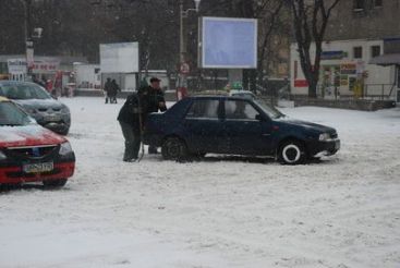 Atentie! Primesti amenda daca nu ai cauciucuri de iarna la masina!