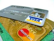 Cu ce dobanzi ne tenteaza bancile sa ne tinem salariile la ele? Ce comisioane platim pentru cardurile de debit?