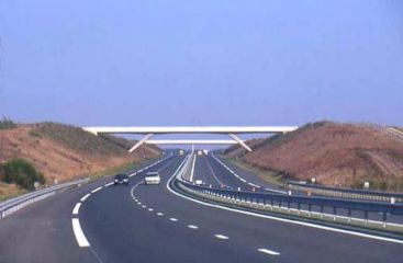 Autoritatile aloca bani pentru inca o autostrada! Video!