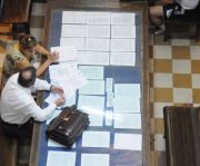 Impozite duble pentru bucurestenii cu mai multe case si masini puternice, in 2011